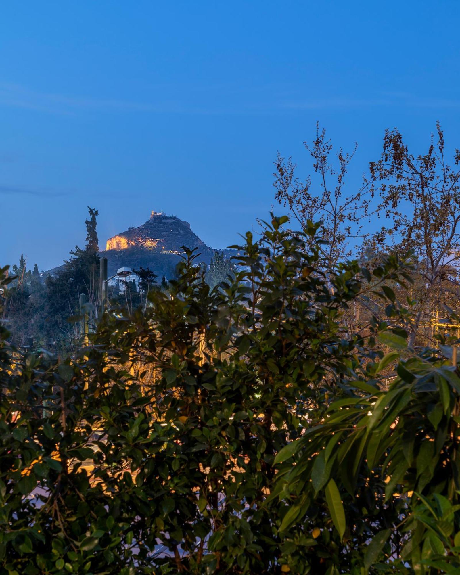 The Newel Acropolis 3* Athene